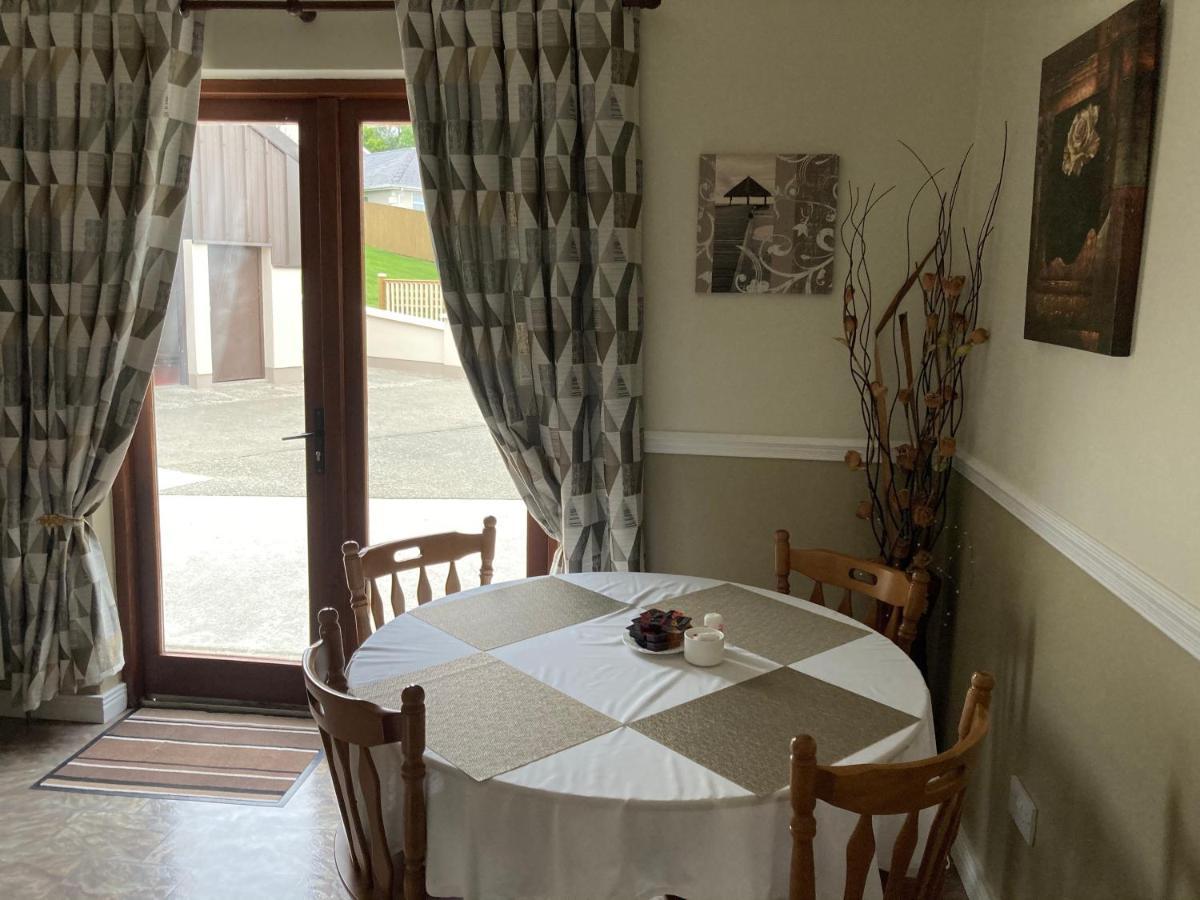 באליבופי Steeple View B&B Guesthouse Donegal - Newly Renovated In 2023 מראה חיצוני תמונה