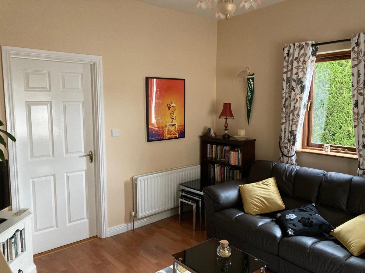 באליבופי Steeple View B&B Guesthouse Donegal - Newly Renovated In 2023 מראה חיצוני תמונה