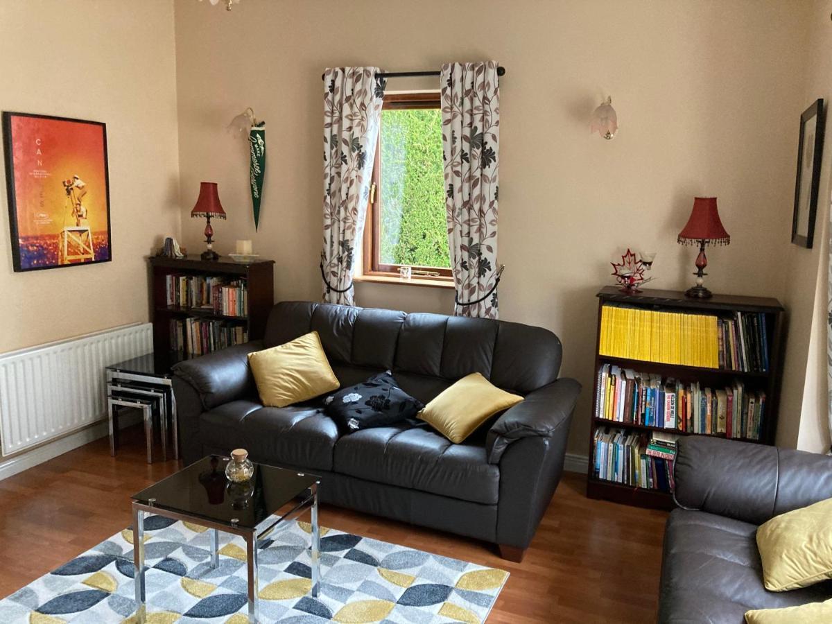 באליבופי Steeple View B&B Guesthouse Donegal - Newly Renovated In 2023 מראה חיצוני תמונה