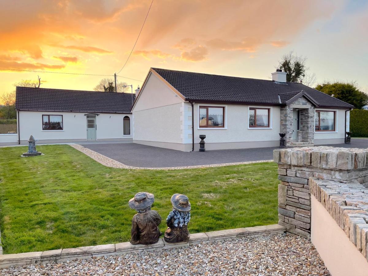 באליבופי Steeple View B&B Guesthouse Donegal - Newly Renovated In 2023 מראה חיצוני תמונה