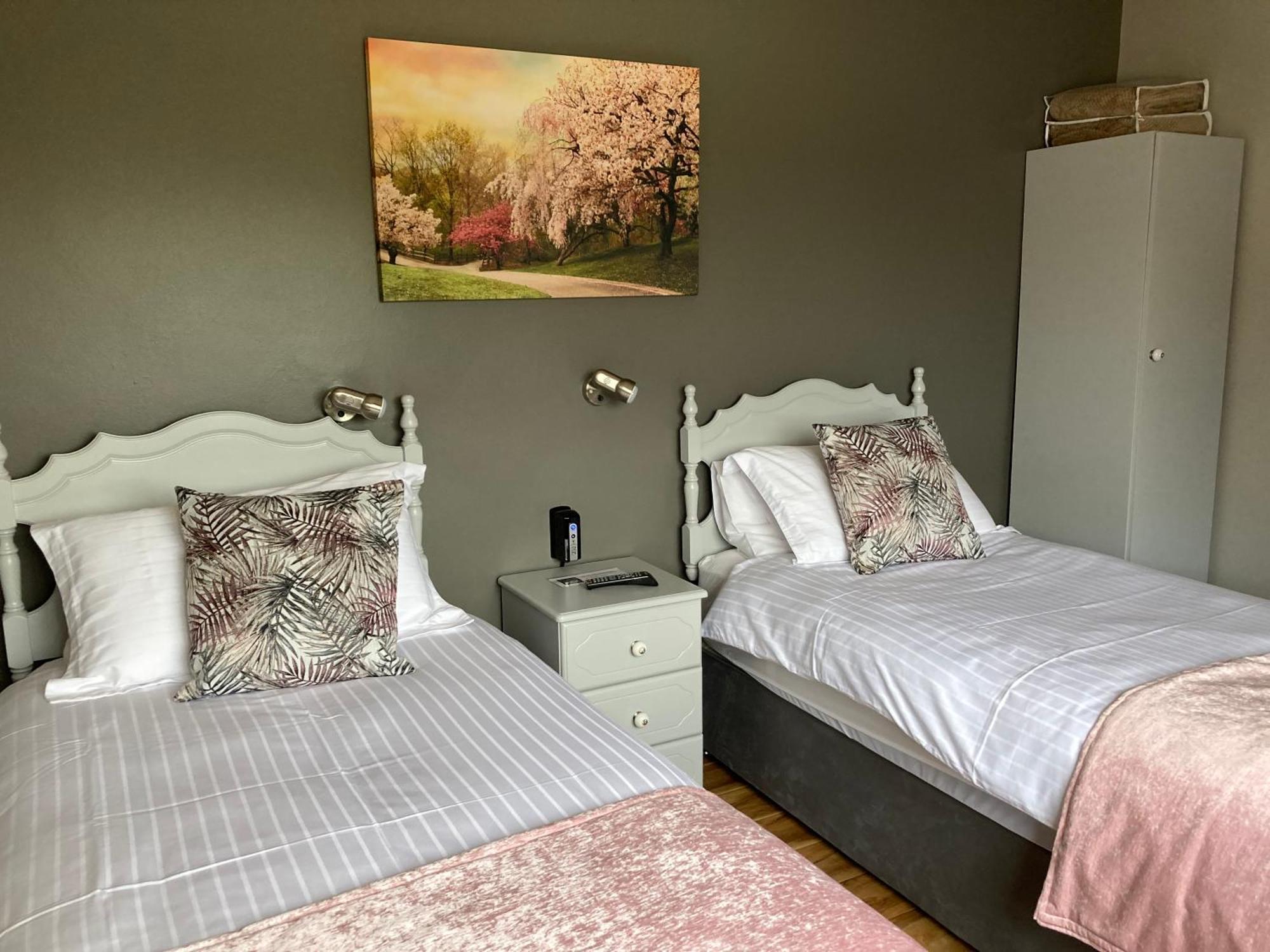 באליבופי Steeple View B&B Guesthouse Donegal - Newly Renovated In 2023 מראה חיצוני תמונה