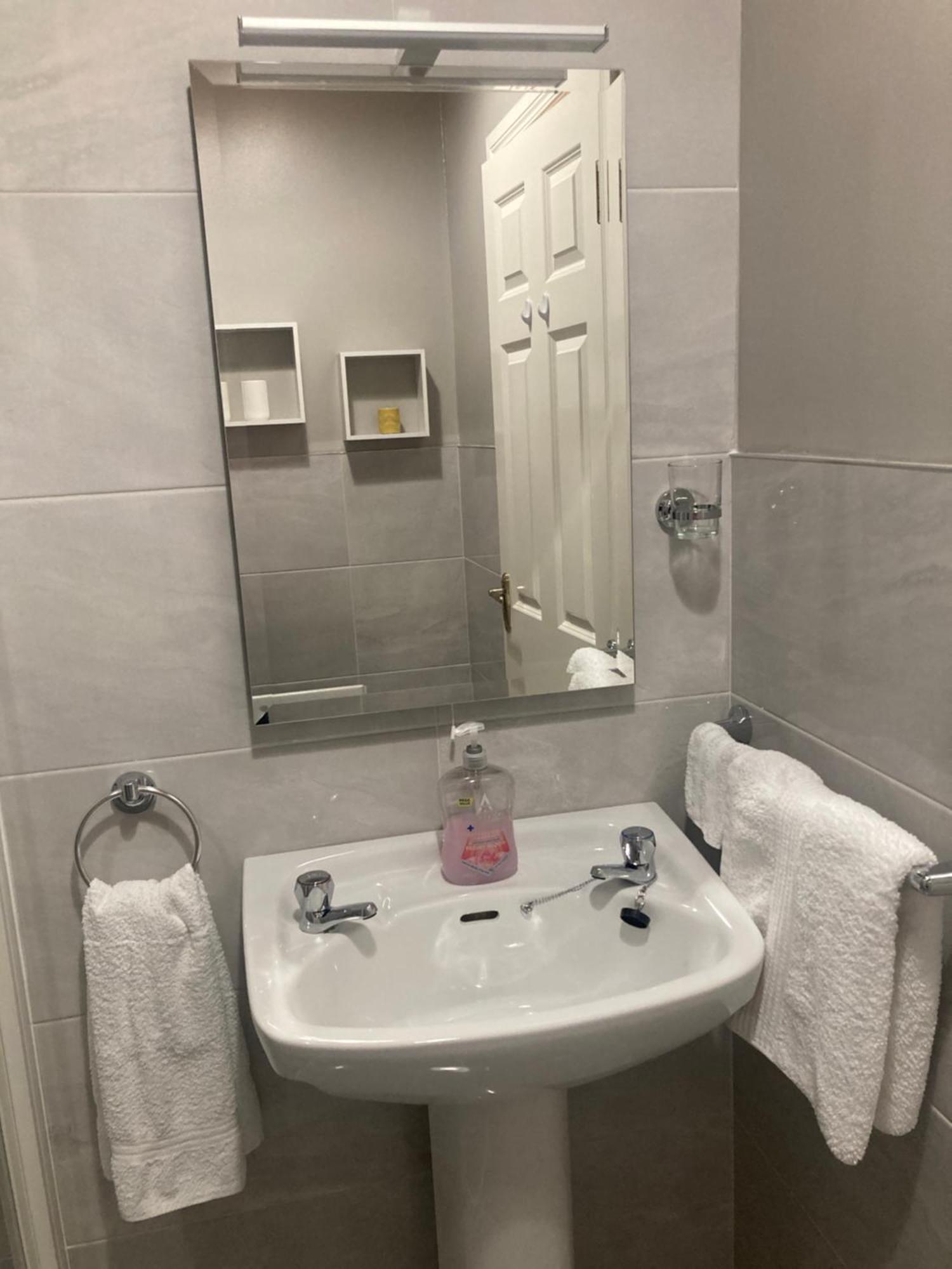 באליבופי Steeple View B&B Guesthouse Donegal - Newly Renovated In 2023 מראה חיצוני תמונה