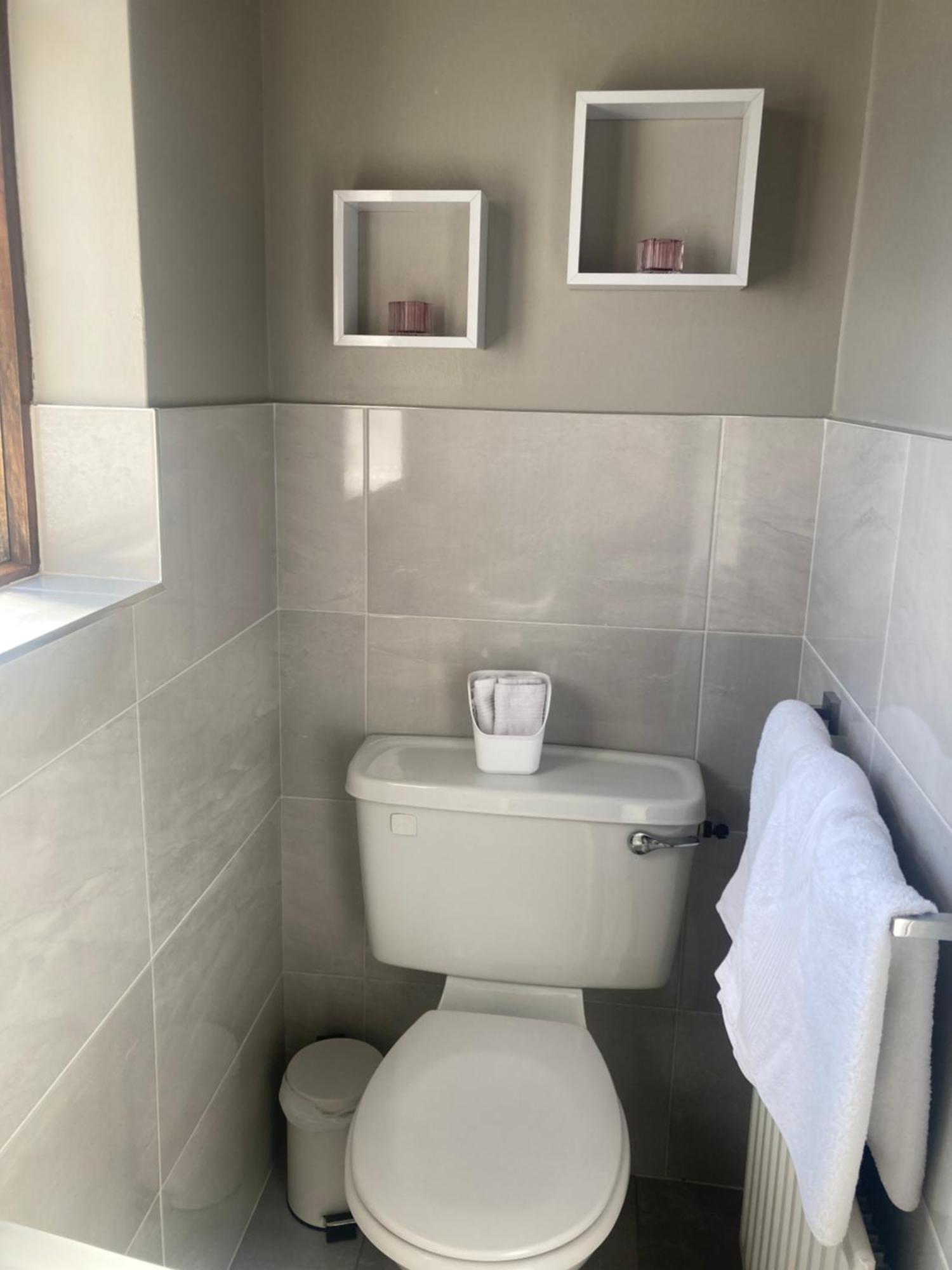 באליבופי Steeple View B&B Guesthouse Donegal - Newly Renovated In 2023 מראה חיצוני תמונה