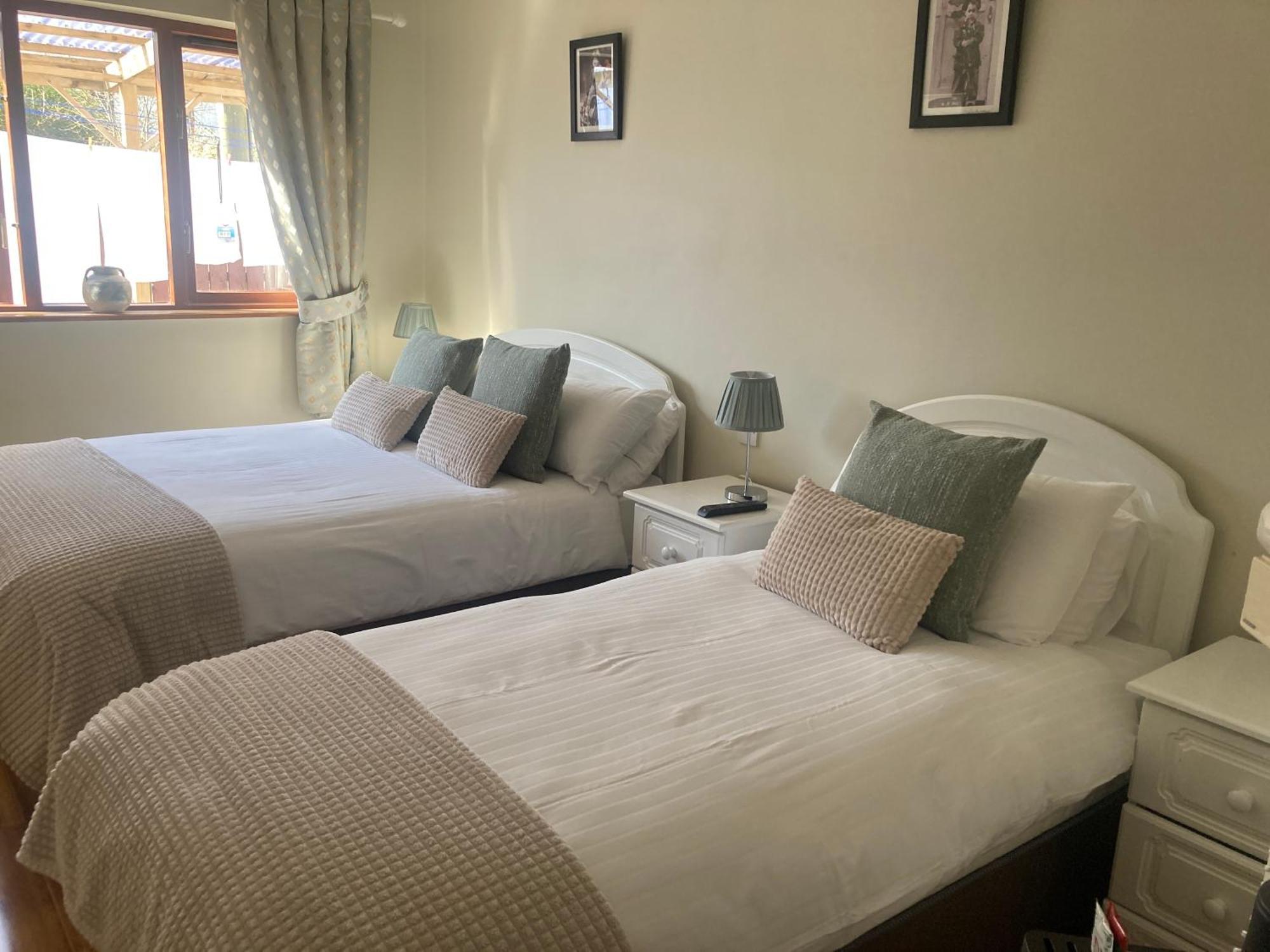 באליבופי Steeple View B&B Guesthouse Donegal - Newly Renovated In 2023 מראה חיצוני תמונה