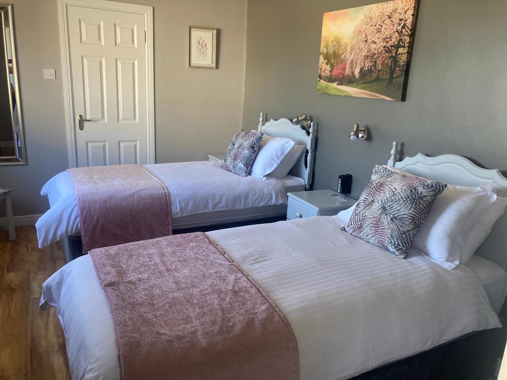 באליבופי Steeple View B&B Guesthouse Donegal - Newly Renovated In 2023 מראה חיצוני תמונה