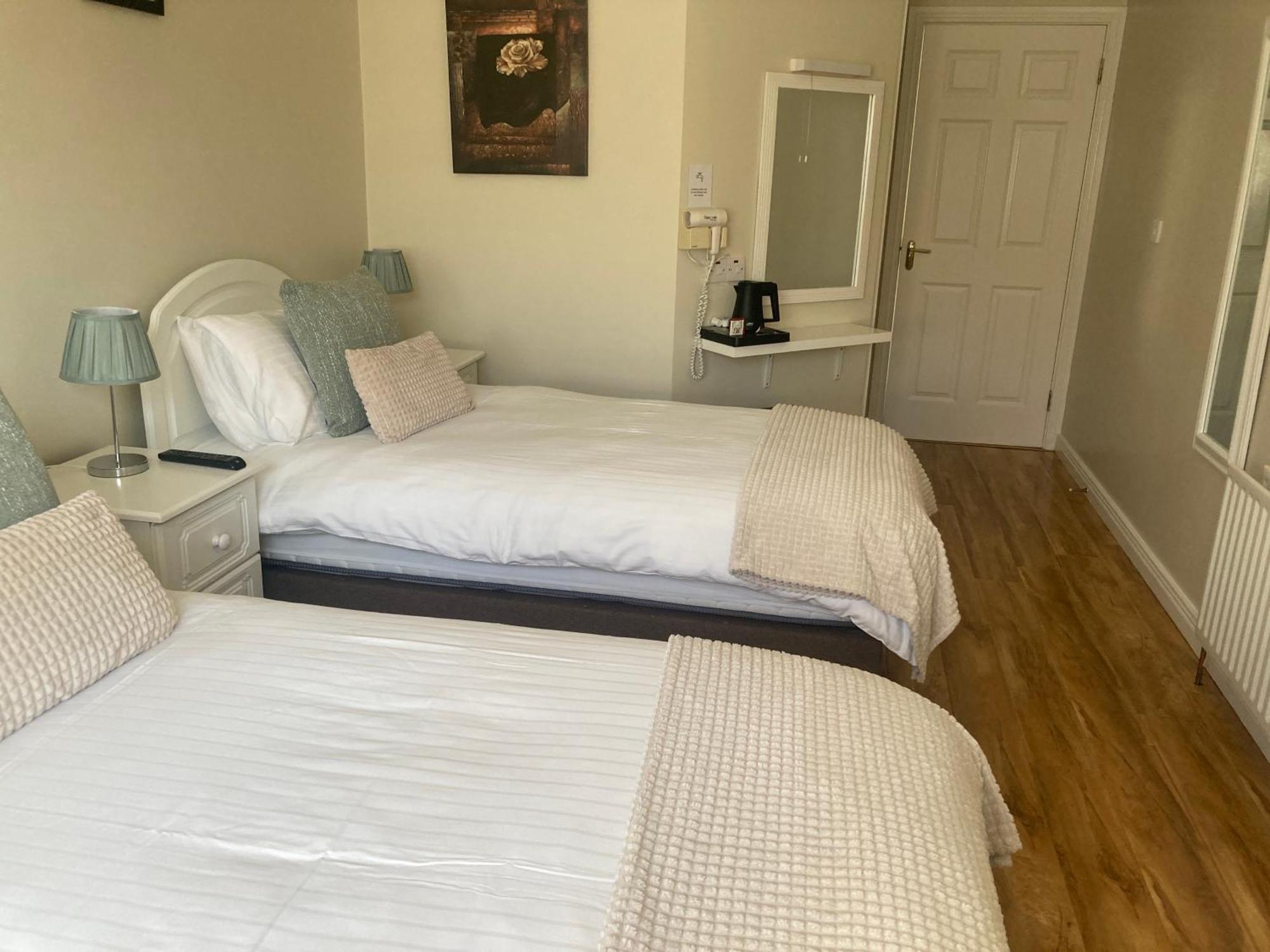 באליבופי Steeple View B&B Guesthouse Donegal - Newly Renovated In 2023 מראה חיצוני תמונה