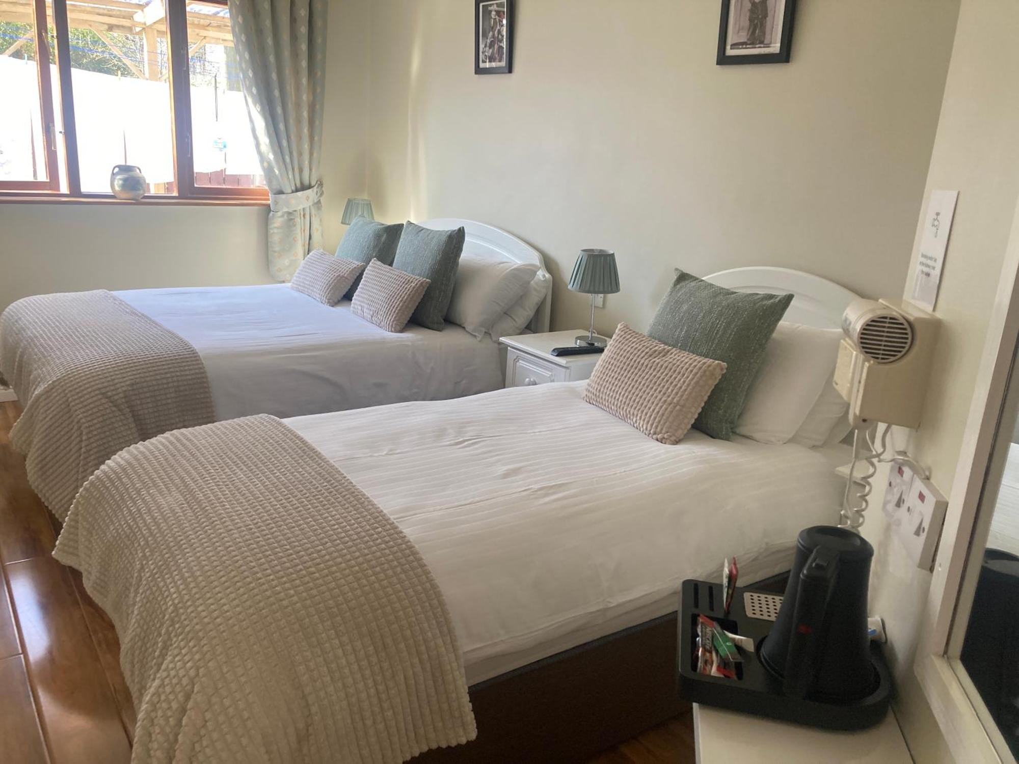 באליבופי Steeple View B&B Guesthouse Donegal - Newly Renovated In 2023 מראה חיצוני תמונה