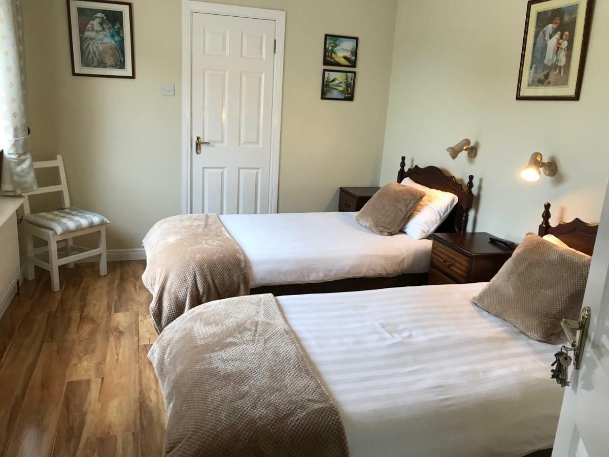 באליבופי Steeple View B&B Guesthouse Donegal - Newly Renovated In 2023 מראה חיצוני תמונה